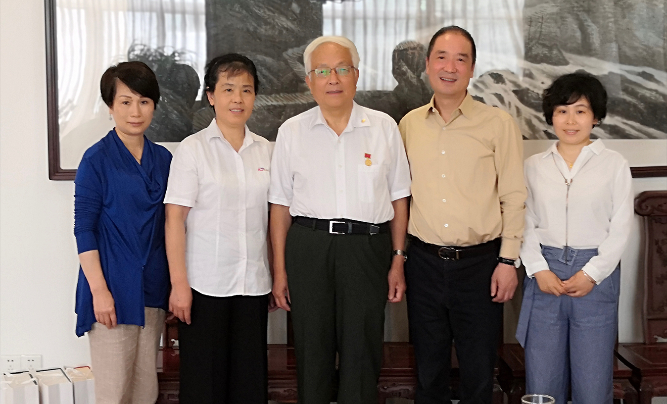 王龍基做客南亞新材專題報告(圖1) 王龍基做客南亞新材專題報告(圖1)